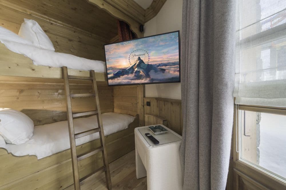 Children's bunk room at Courchevel 13
