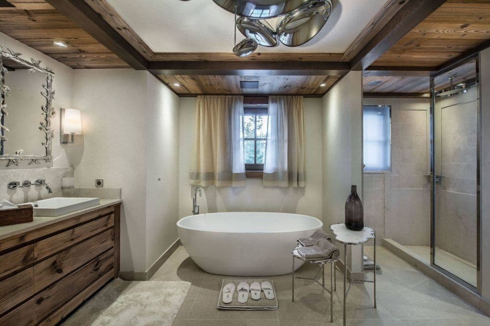 En-suite bathroom with a freestanding bath at Courchevel 17
