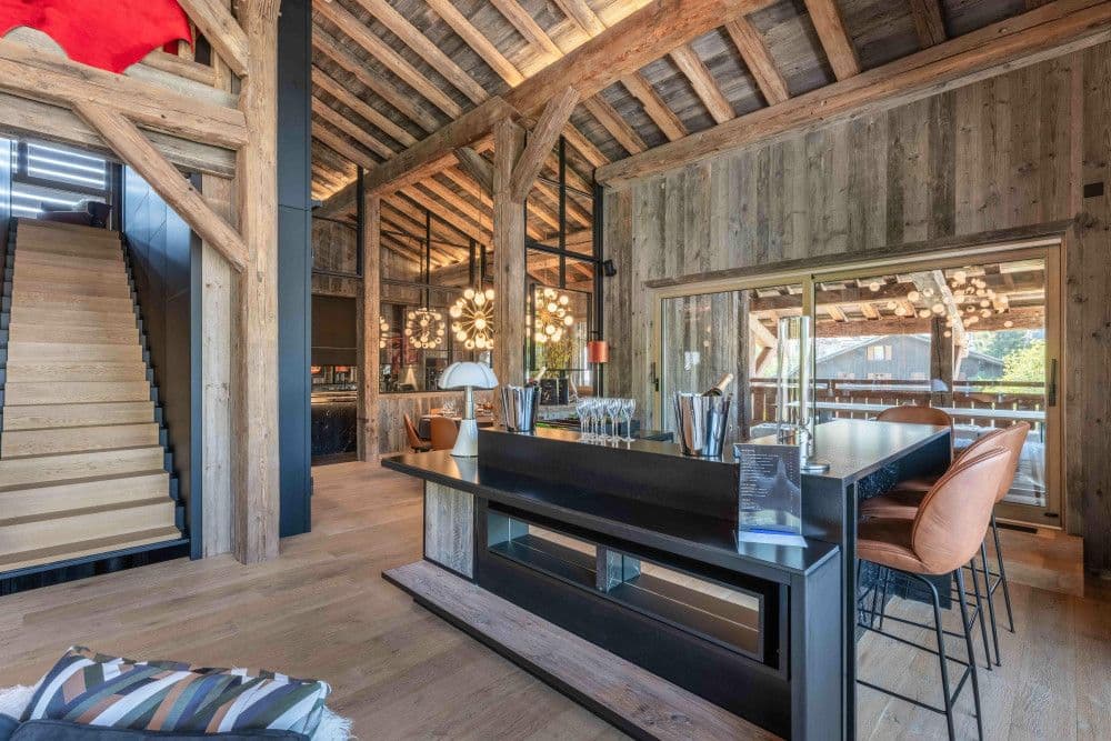 Design kitchen and breakfast bar in metal and timber at Megeve Centre 7
