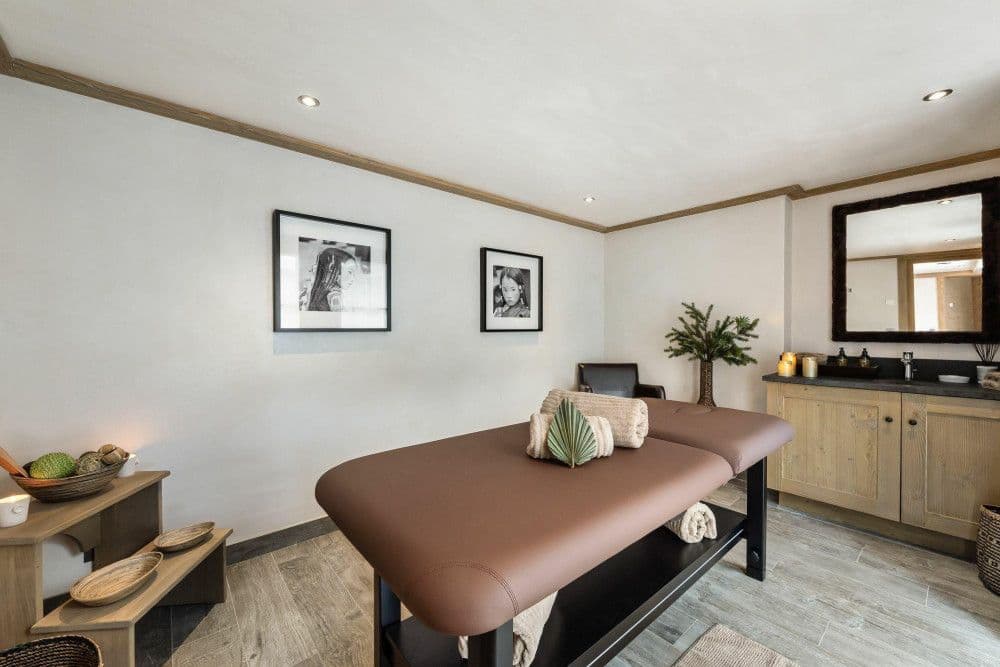 Massage and treatment room at Meribel 139