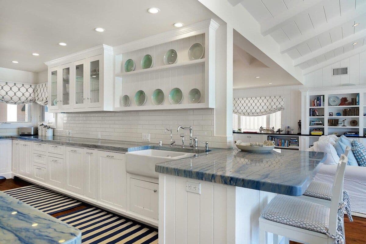 Kitchen island with marble countertop at Pearly Whites