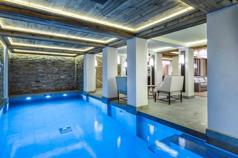 Indoor swimming pool at Courchevel 16