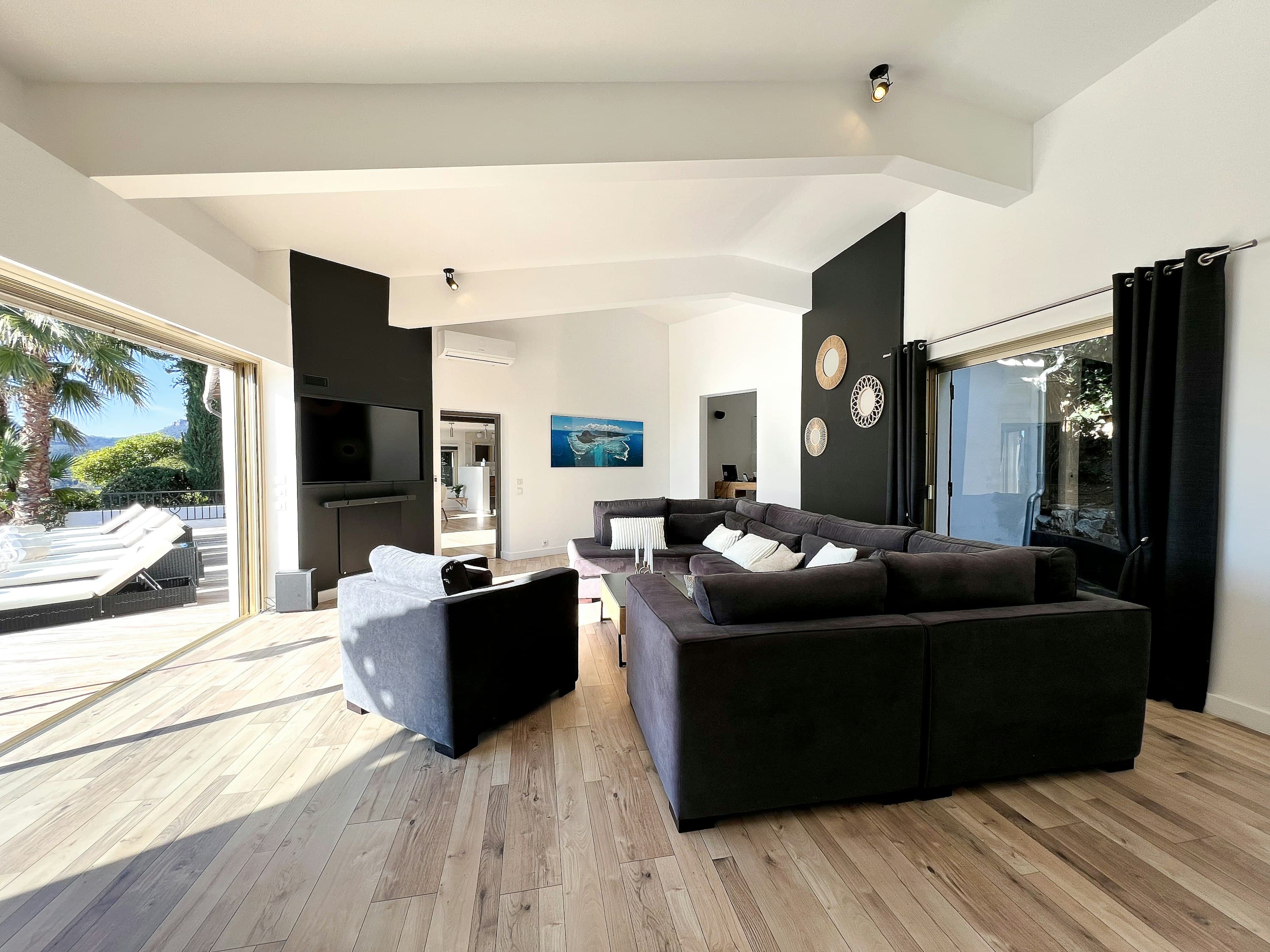 Southern Beauty living room with vaulted ceilings and terrace doors, Mandelieu-La Napoule, French Riviera