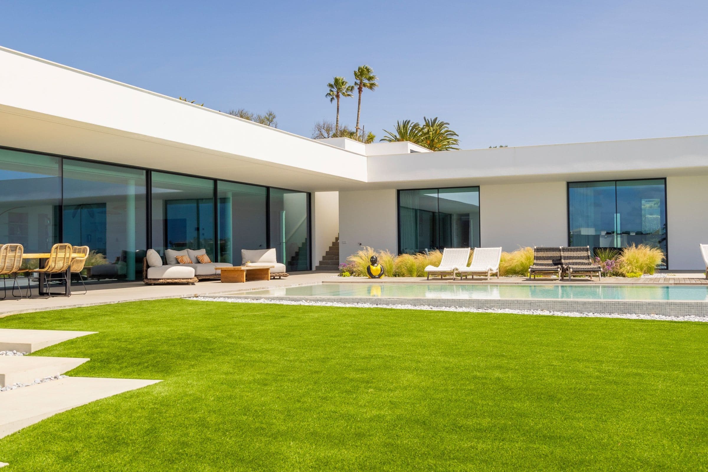 Casa Monroe contemporary villa with infinity pool and ocean views, Algarve, Portugal