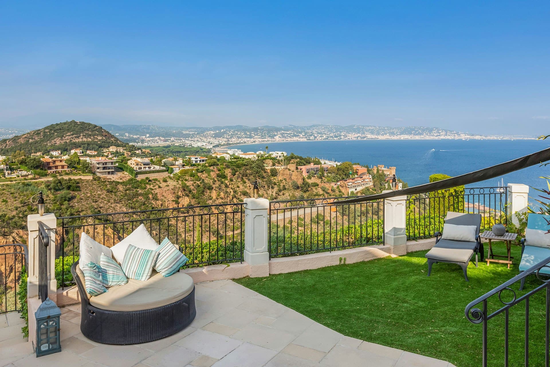 Villa Cactus rooftop terrace with Mediterranean views, Theoule-Sur-Mer, French Riviera, France
